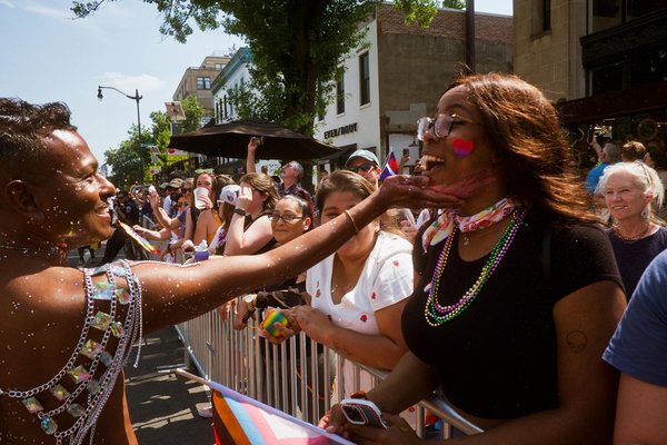 Impact du rap sur la culture populaire : une exploration des transformations culturelles